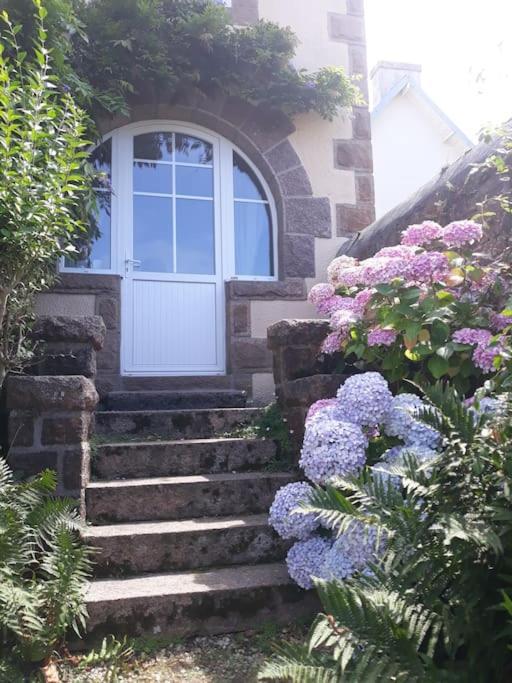 Maison - Villa Bord De Mer, Cote De Granit Rose Perros-Guirec Exterior photo