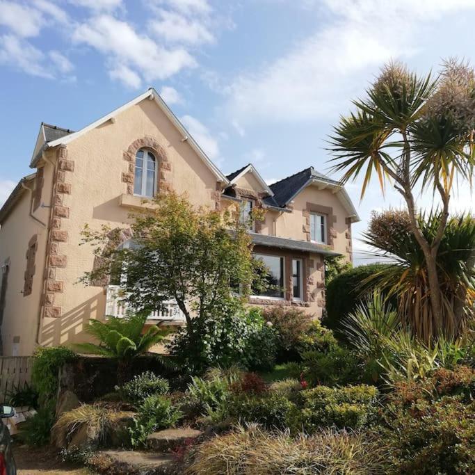 Maison - Villa Bord De Mer, Cote De Granit Rose Perros-Guirec Exterior photo